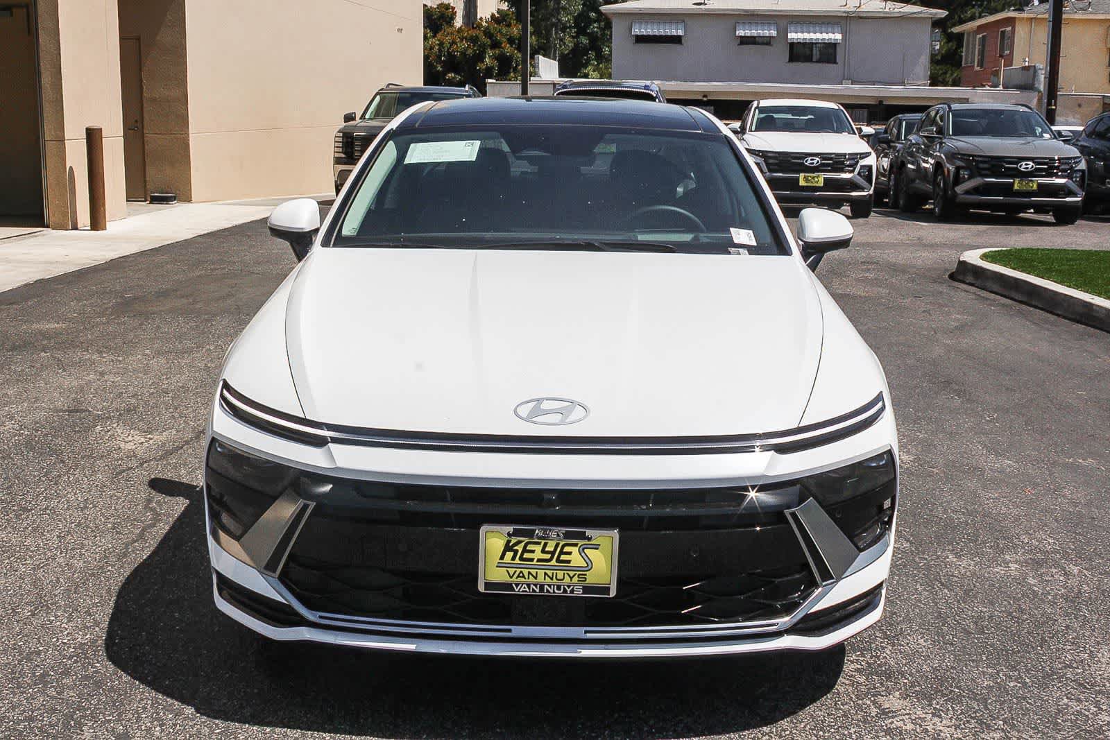 New 2026 Hyundai Sonata Limited FWD image 2