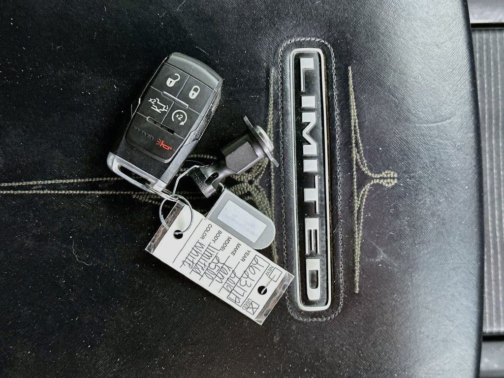 Used 2019 RAM 2500 Limited AWD/4WD image 35