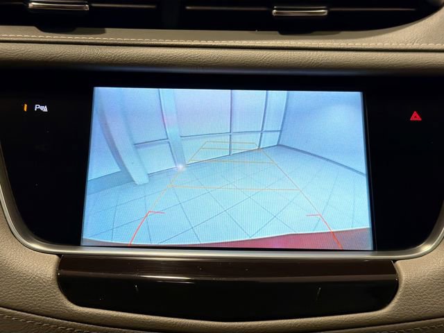 Used 2018 Cadillac XT5 Luxury w/ Driver Awareness Package AWD/4WD image 12