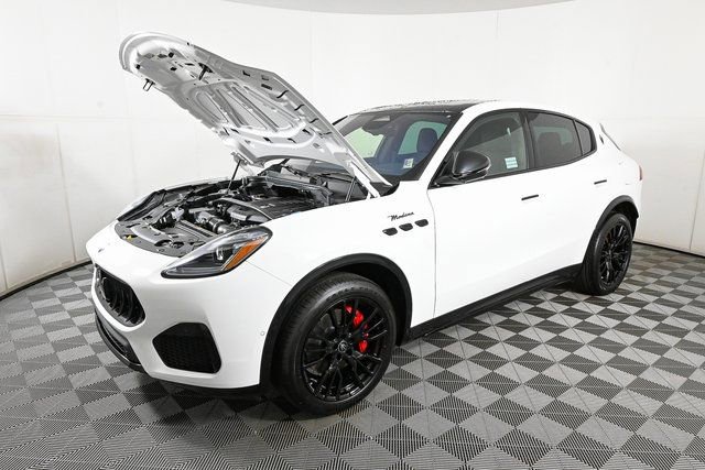 New 2025 Maserati Grecale Folgore AWD/4WD image 36