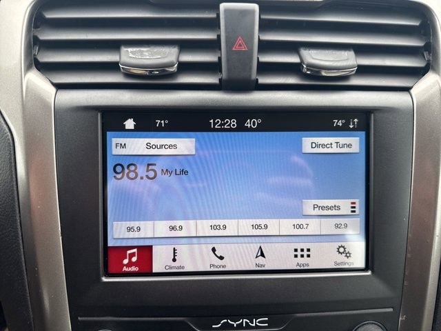 Used 2019 Ford Fusion SE image 22