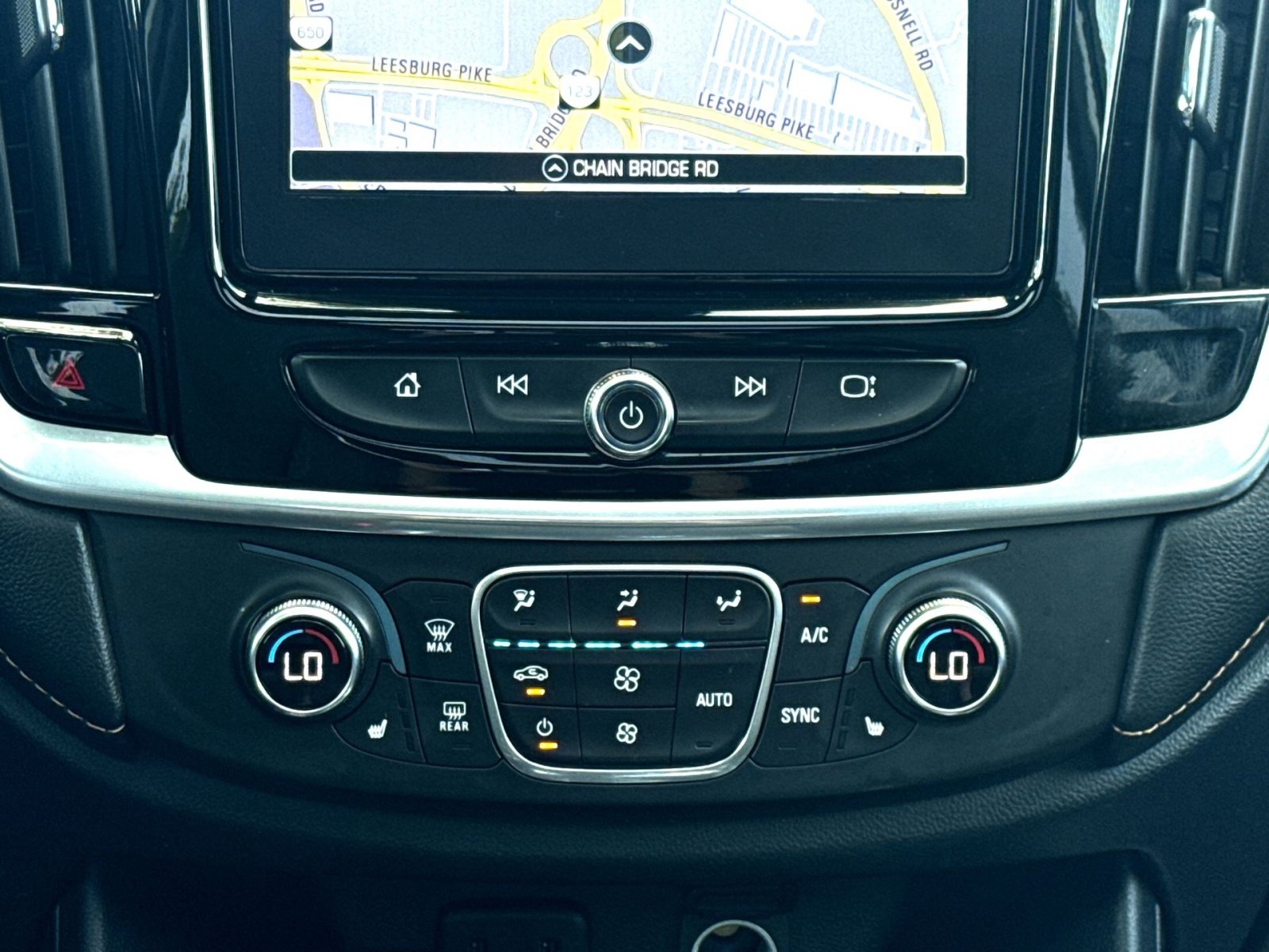 Used 2019 Chevrolet Traverse RS AWD/4WD image 21