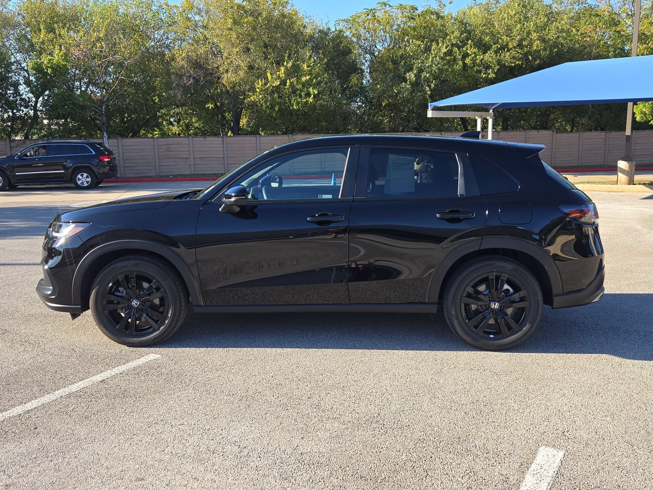 Used 2027 Honda HR-V Sport image 6