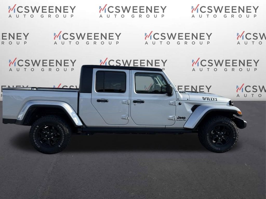 Used 2022 Jeep Gladiator Sport image 4