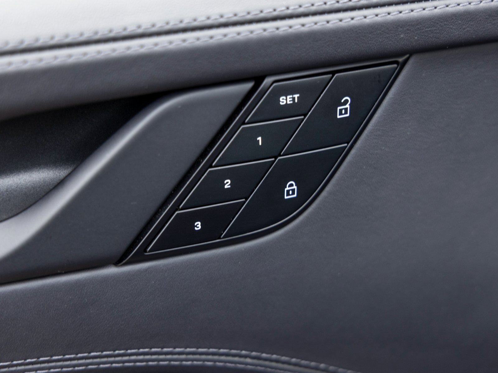 Certified 2022 Porsche 911 Carrera GTS image 22