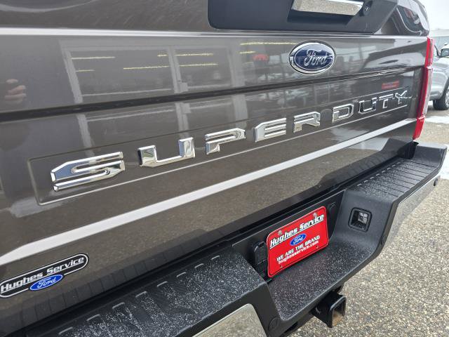 Used 2022 Ford F250 Lariat w/ Chrome Package image 36