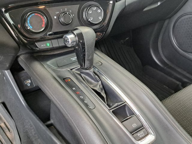 Used 2022 Honda HR-V LX image 15