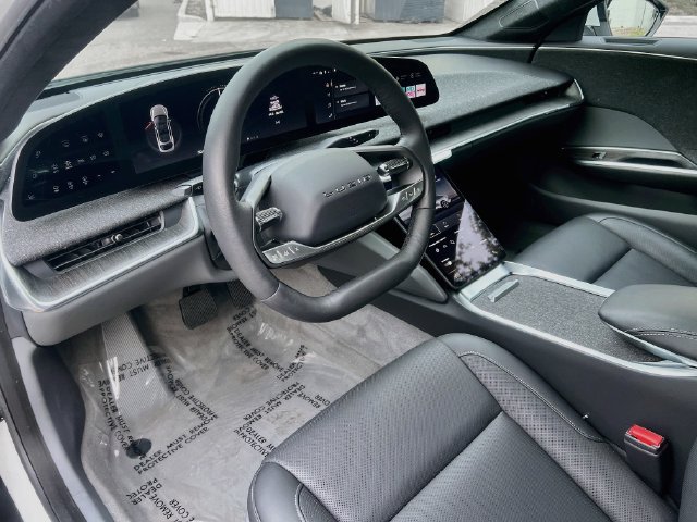 Used 2023 Lucid Air Pure AWD/4WD image 11