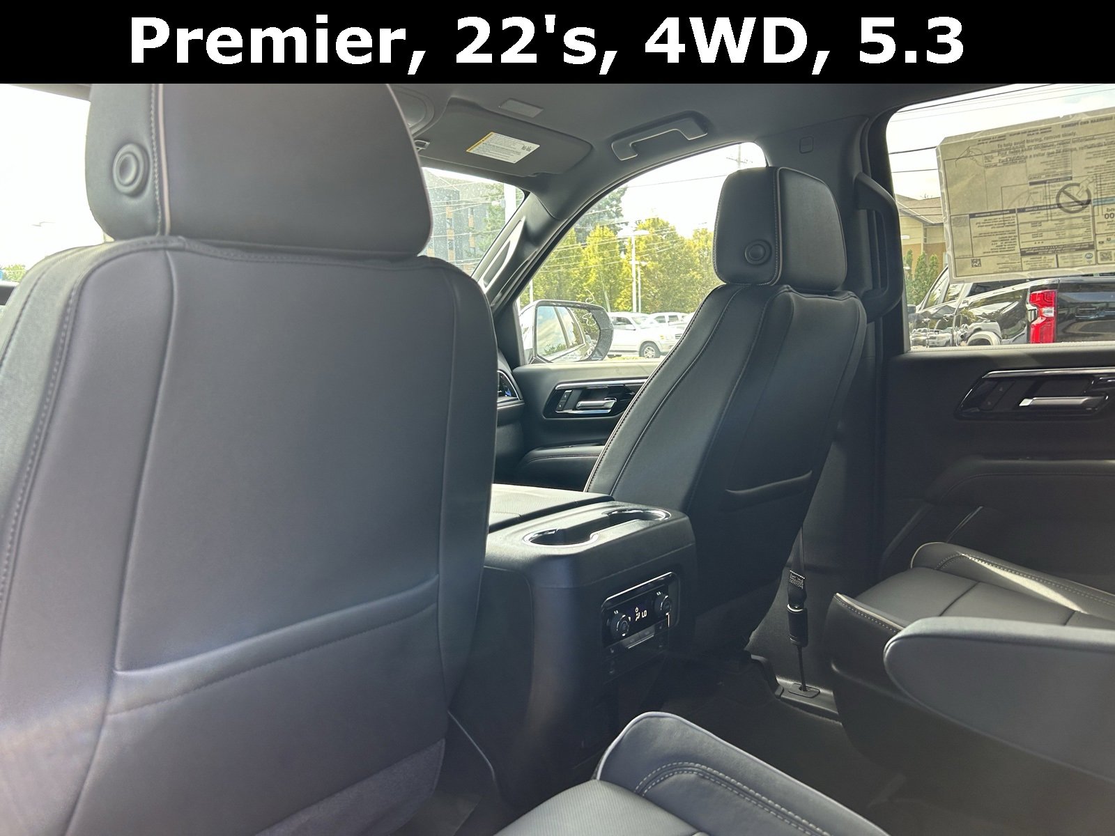 New 2025 Chevrolet Suburban Premier image 23