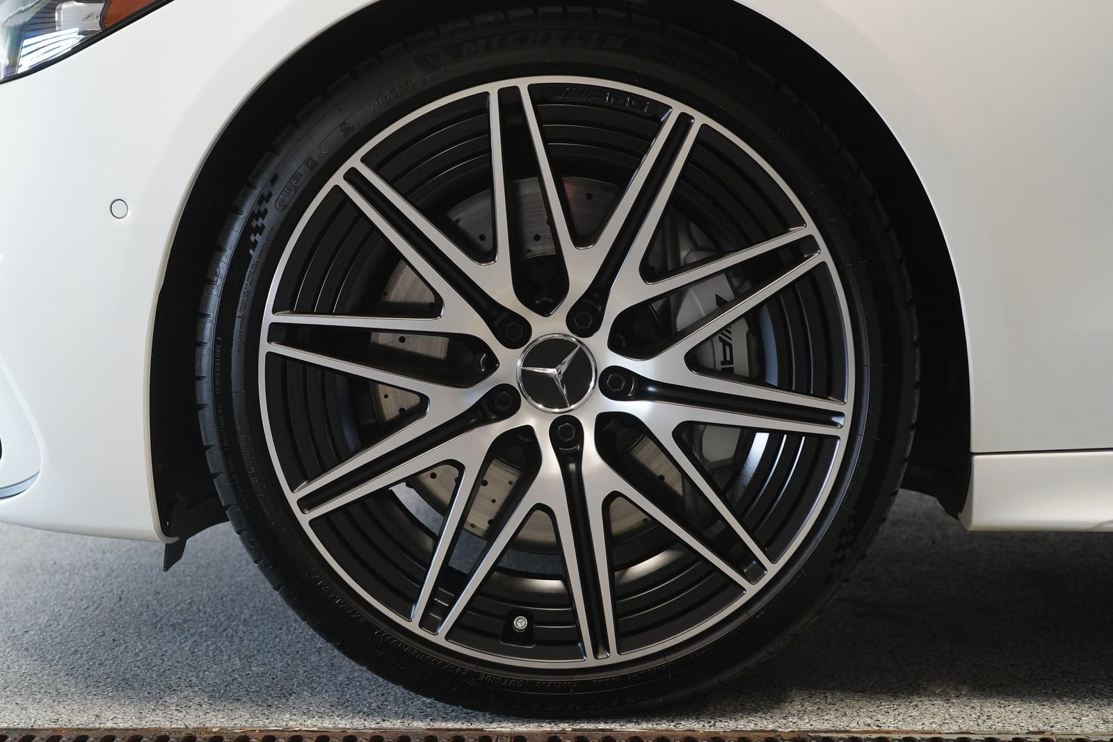 Used 2024 Mercedes-Benz C 43 AMG 4MATIC Sedan image 9