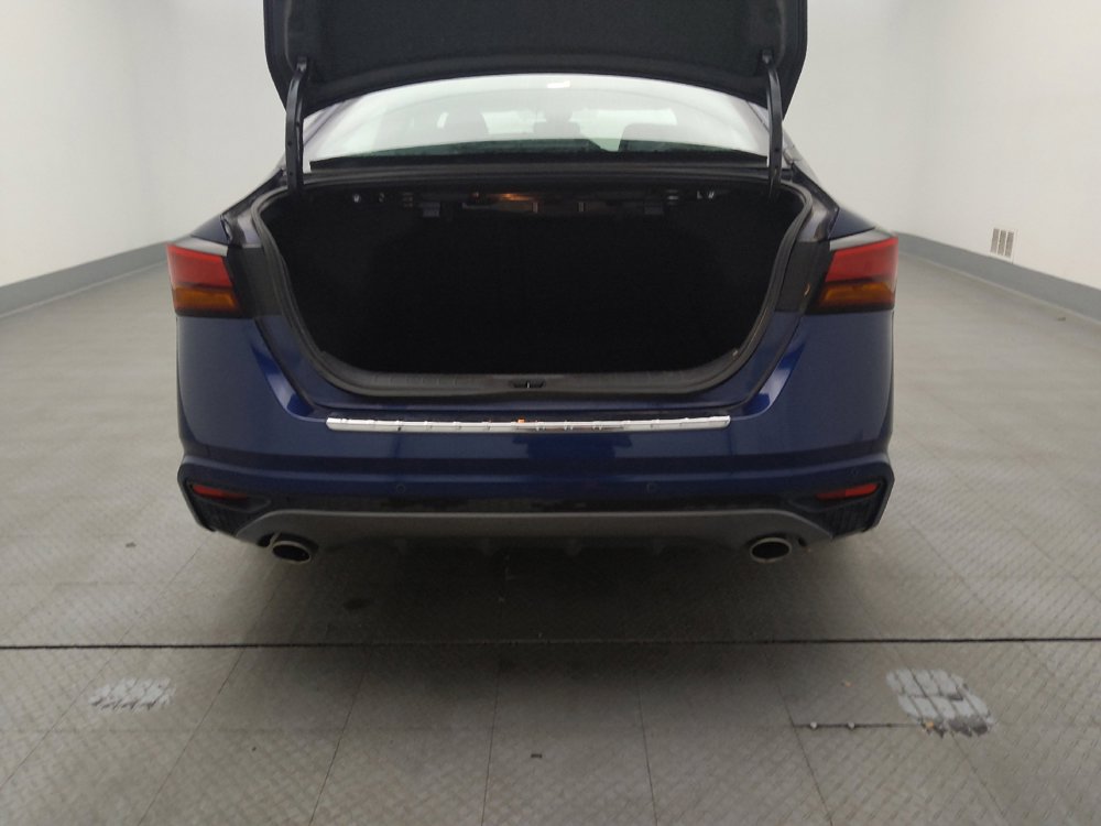 Used 2021 Nissan Altima 2.5 SR w/ SR Premium Package image 29