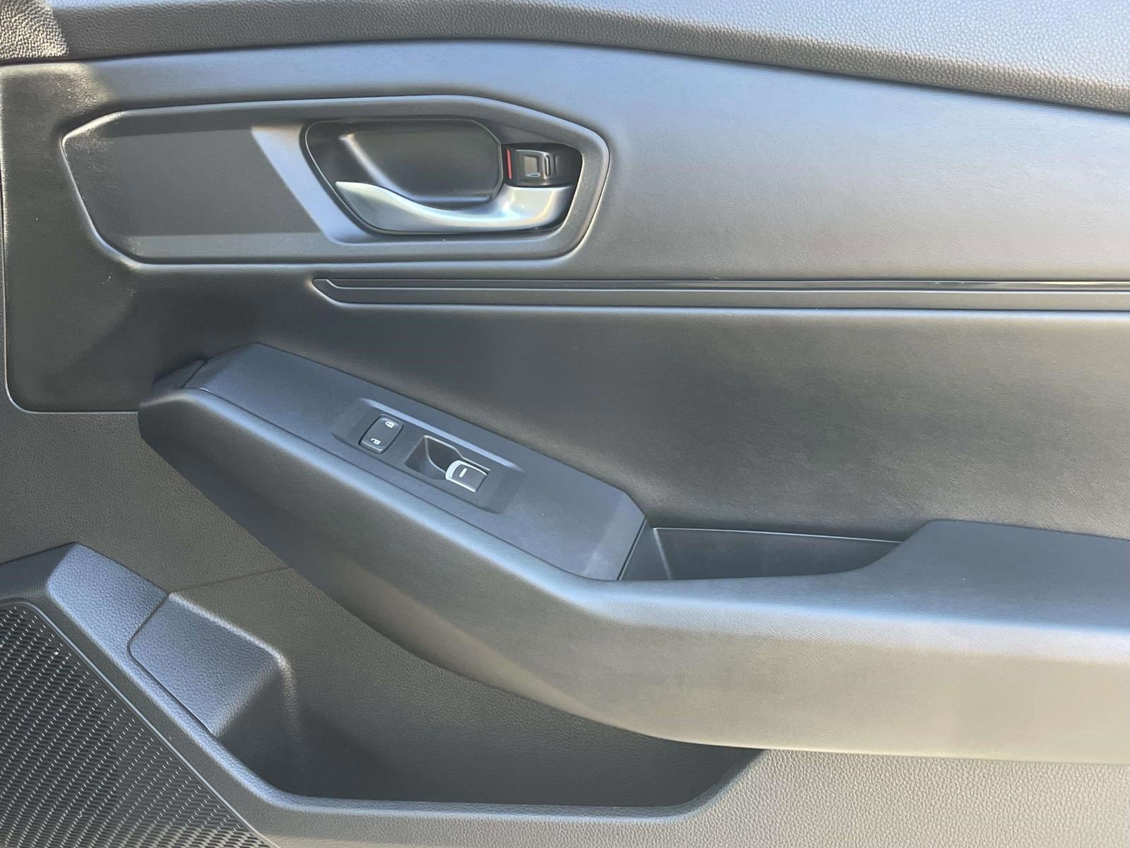 Used 2024 Honda Accord EX image 9