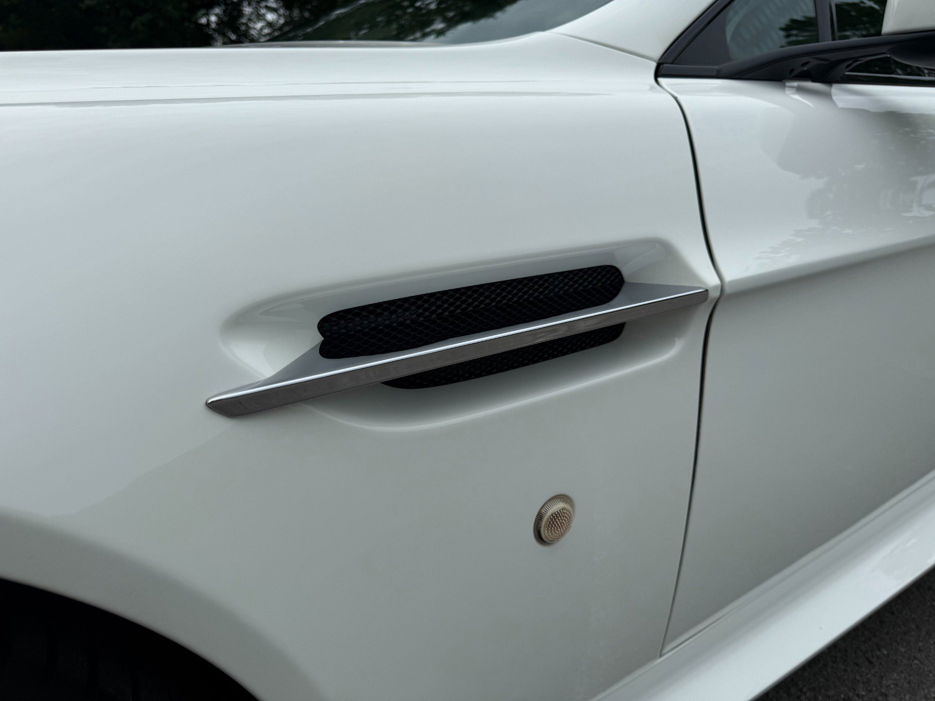 Used 2015 Aston Martin V8 Vantage GT image 55