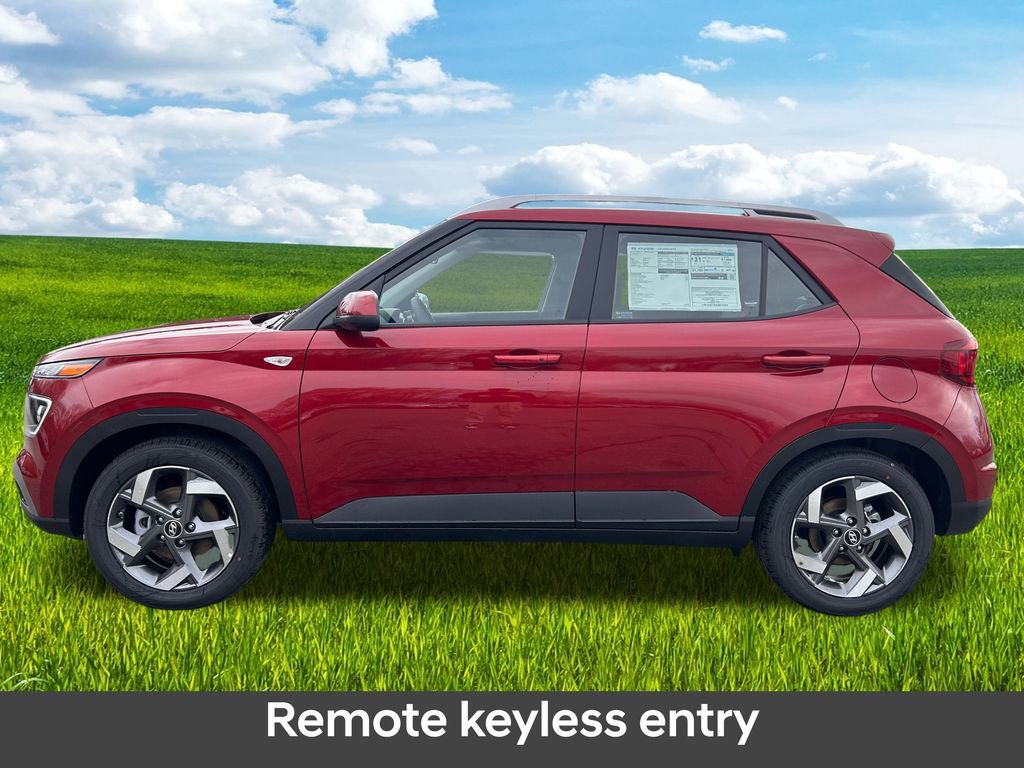 New 2025 Hyundai Venue Limited image 3