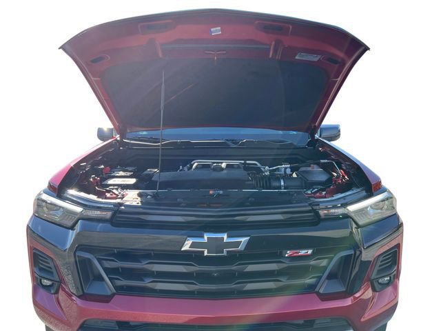 Used 2025 Chevrolet Colorado Z71 w/ Technology Package image 20