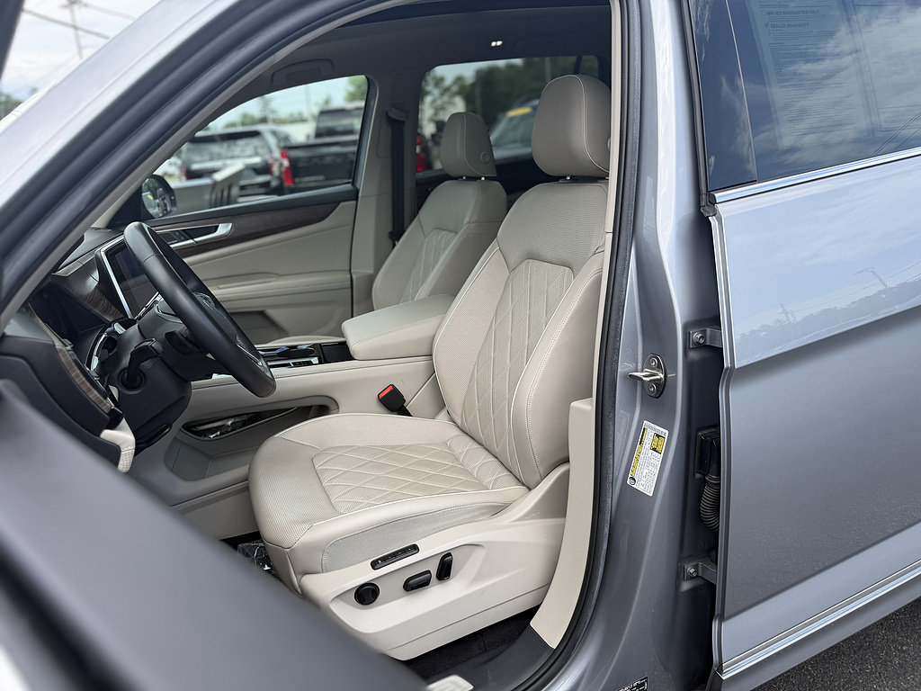 Used 2024 Volkswagen Atlas SEL Premium R-Line AWD/4WD image 14