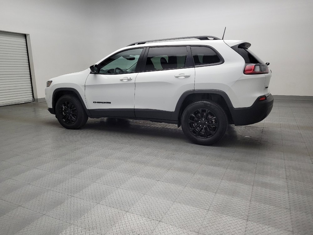 Used 2023 Jeep Cherokee Altitude Lux image 3