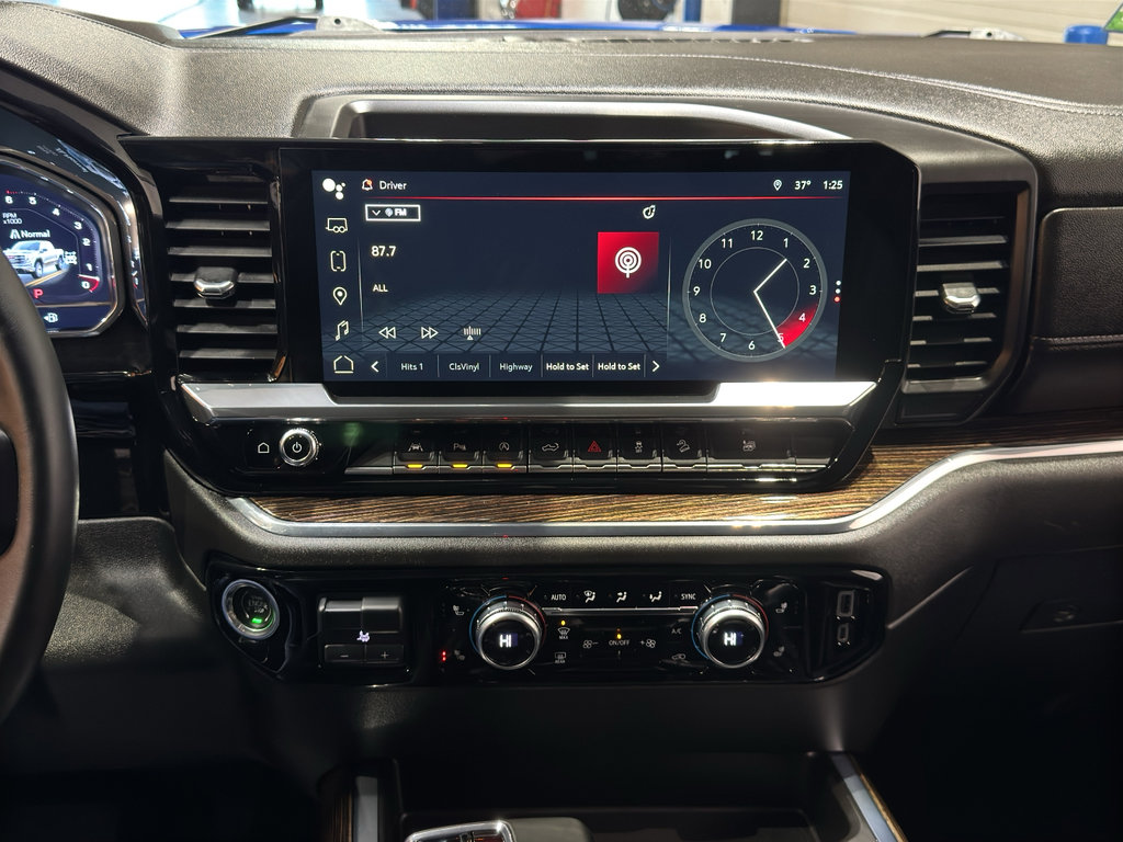 Used 2024 GMC Sierra 1500 Elevation w/ Elevation Premium Package AWD/4WD image 31