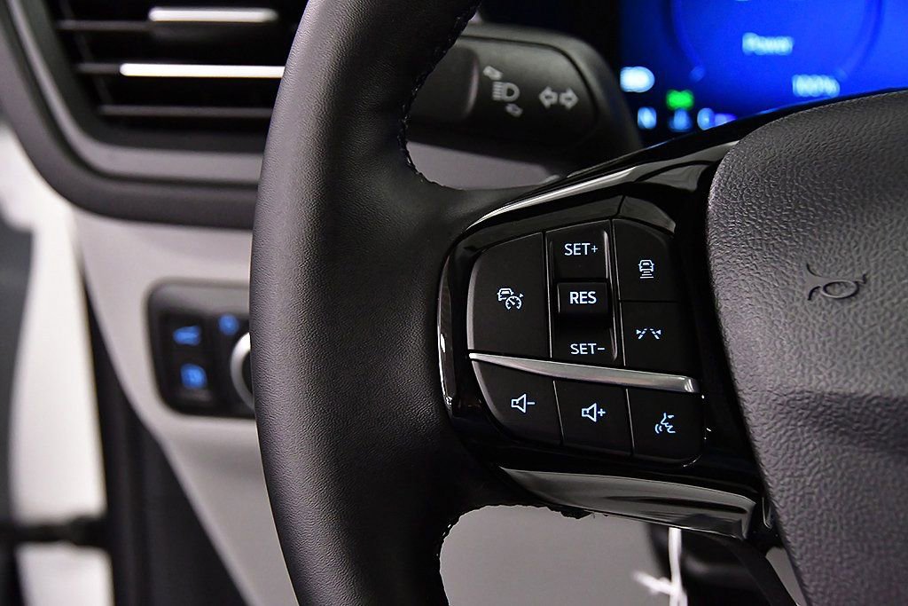 New 2025 Ford Escape SE w/ PHEV Premium Package image 19