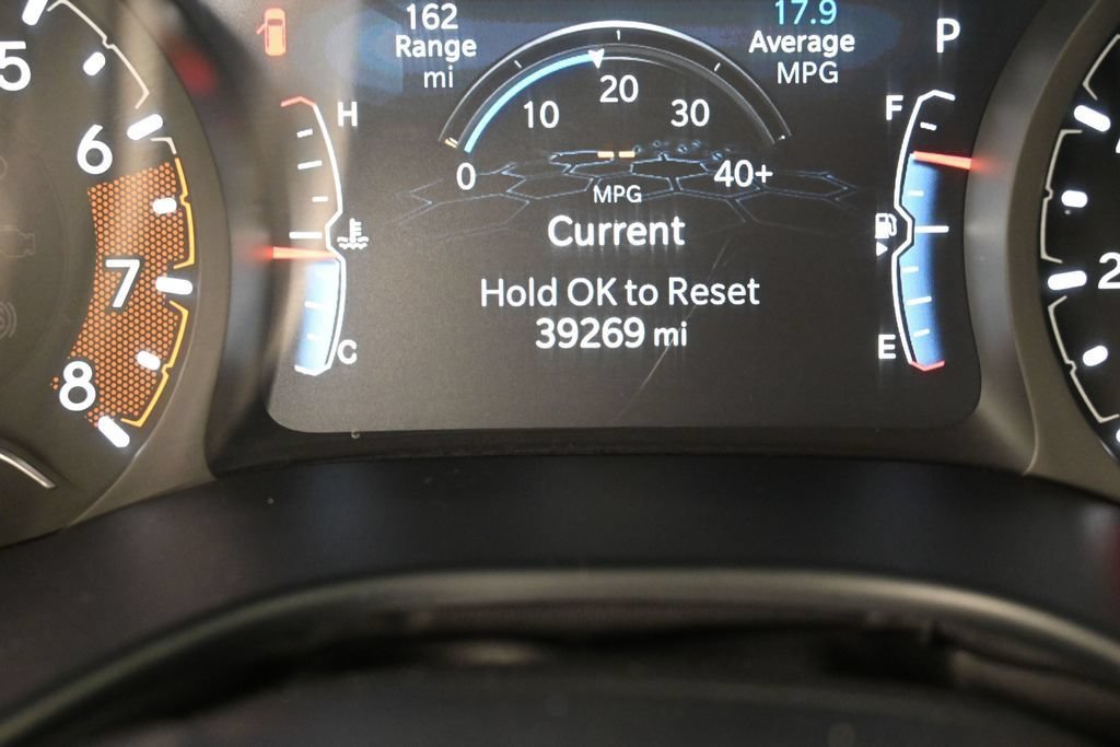 Used 2025 Jeep Compass Limited AWD/4WD image 37