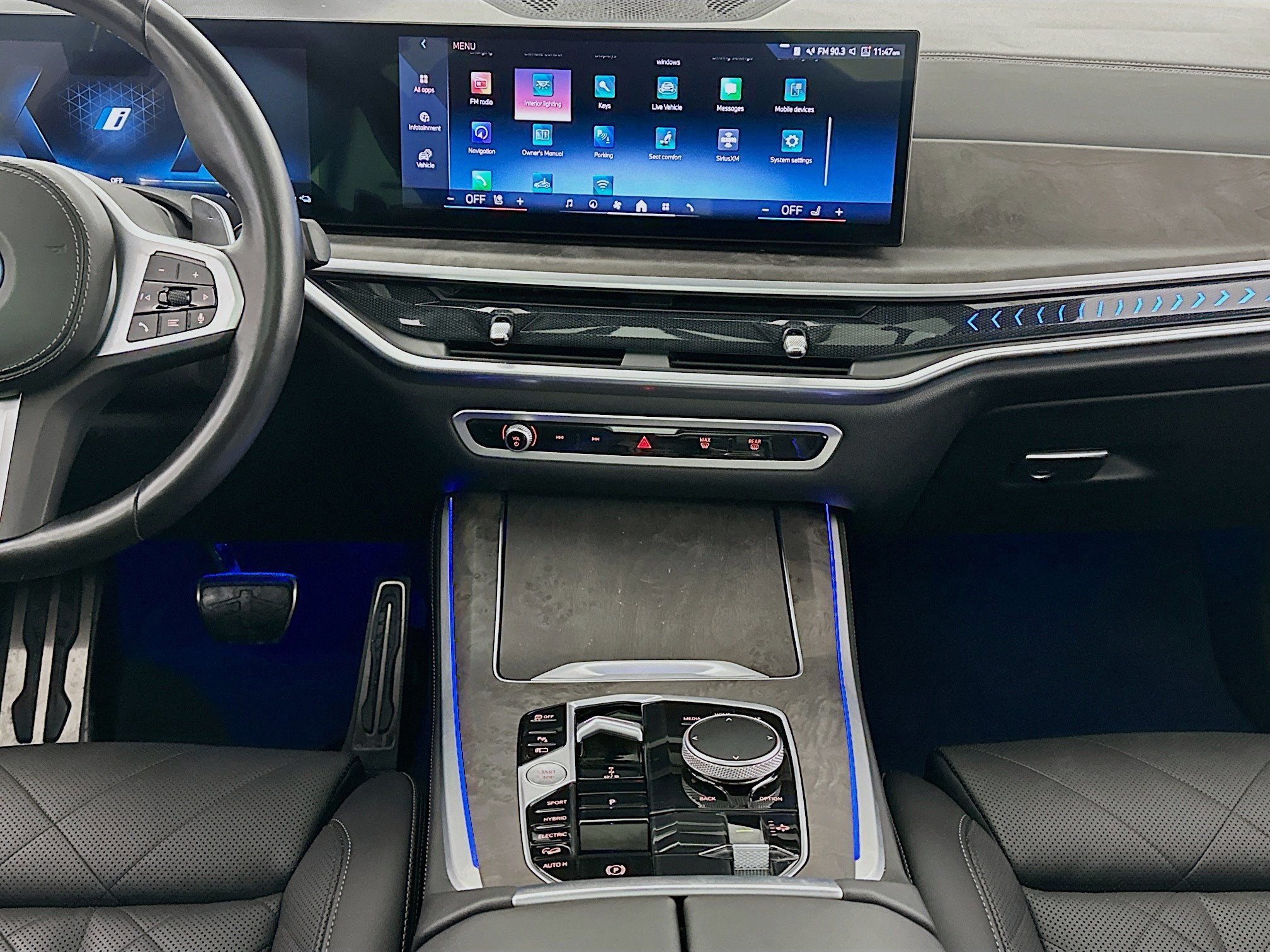 Used 2024 BMW X5 xDrive50e w/ M Sport Package image 11