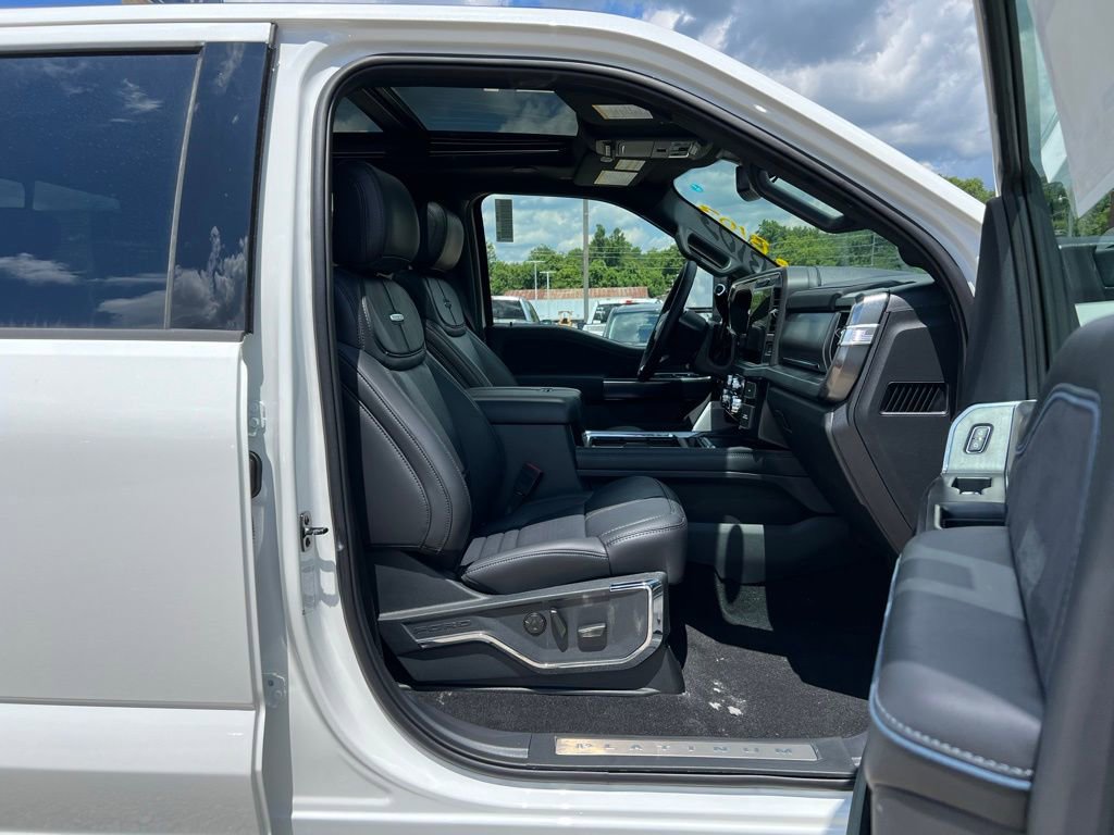 New 2025 Ford F250 Platinum w/ FX4 Off-Road Package image 24