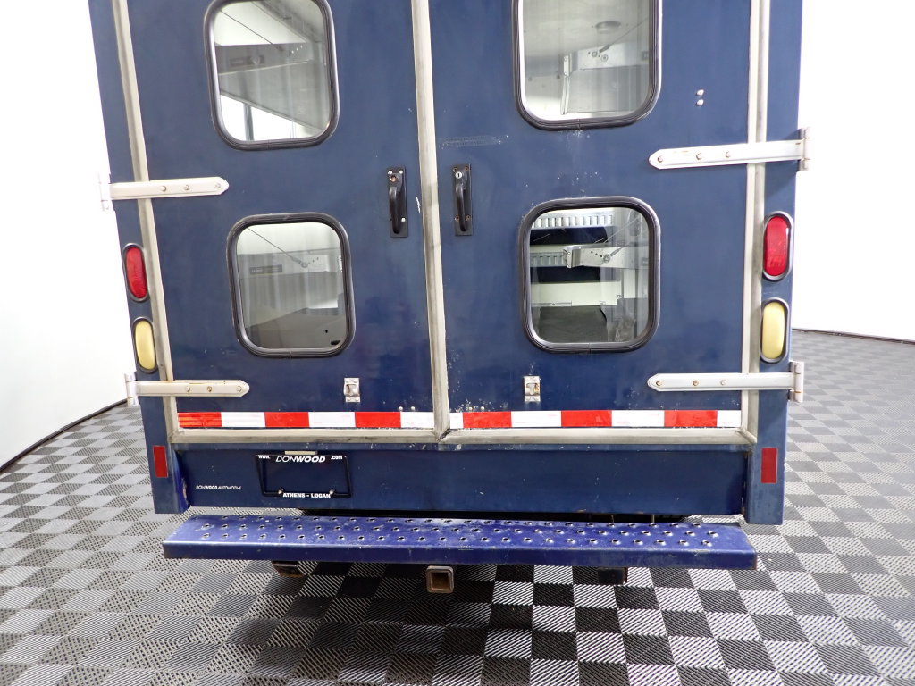Used 1999 Chevrolet Express 3500 RWD image 13