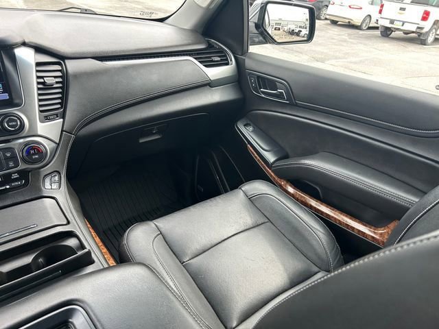 Used 2020 Chevrolet Tahoe Premier w/ Premier 6.2L Value Package AWD/4WD image 15