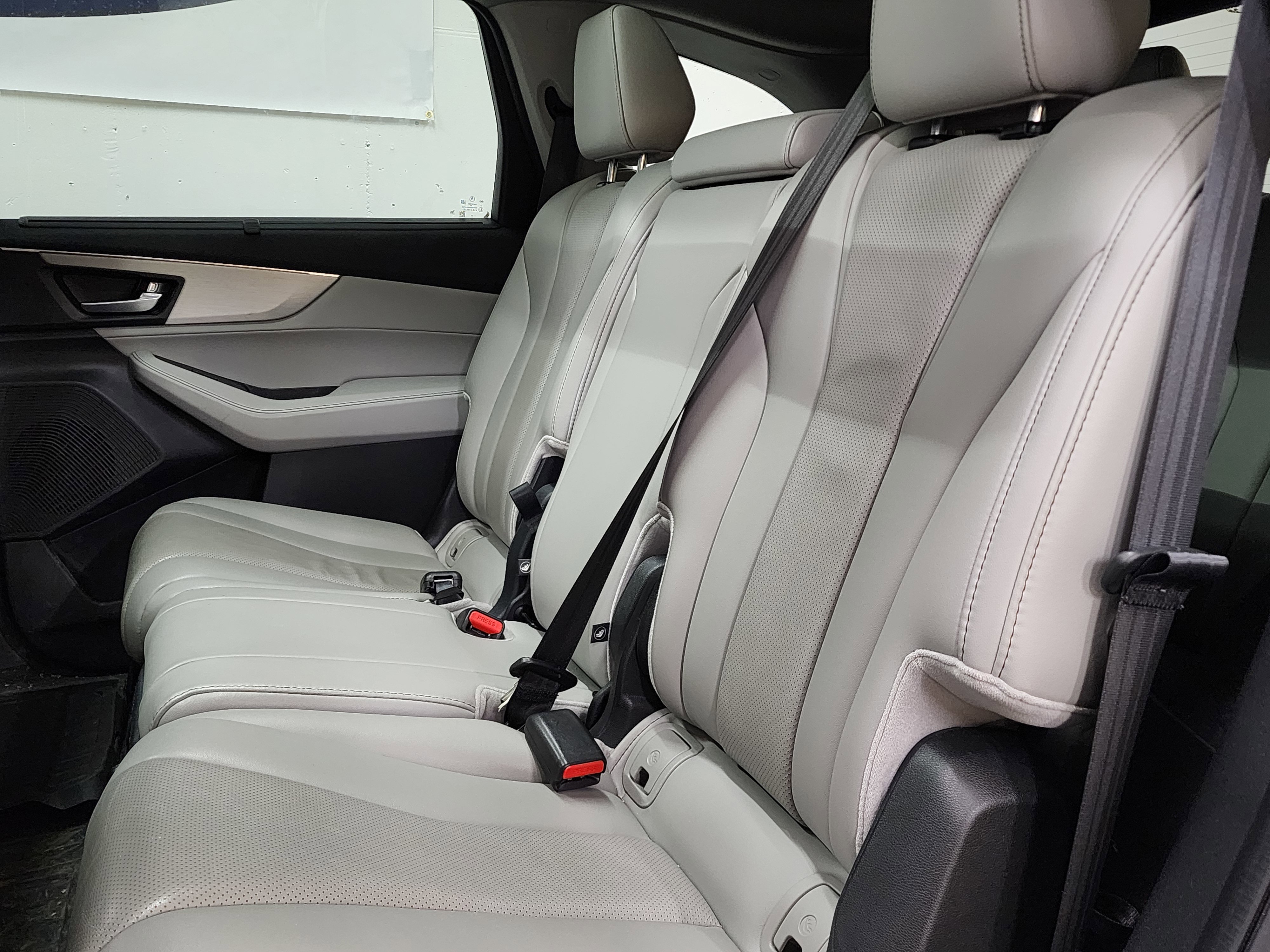 Certified 2023 Acura MDX SH-AWD w/ Technology Package image 17