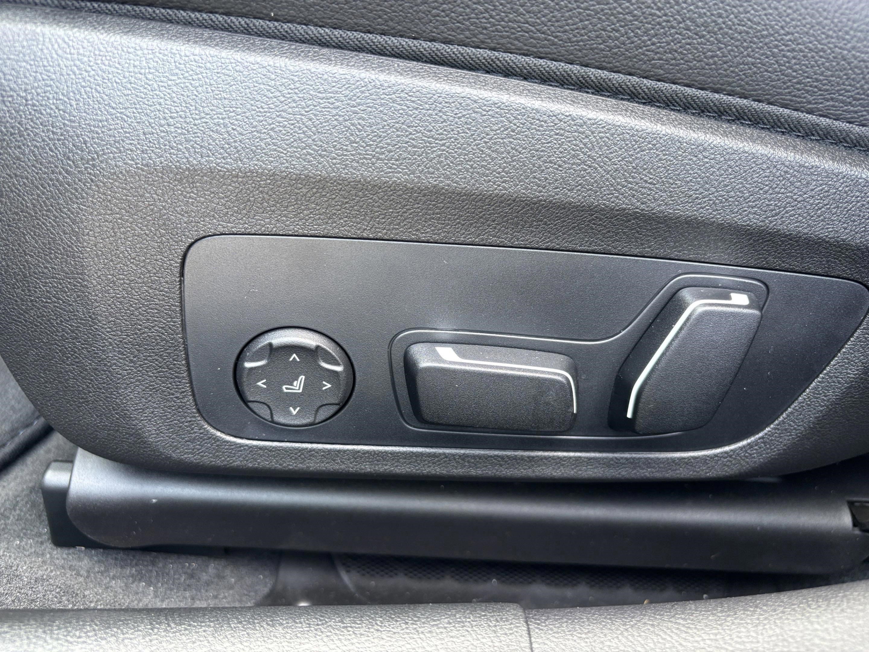 Used 2025 BMW 330i xDrive 330i xDrive image 20