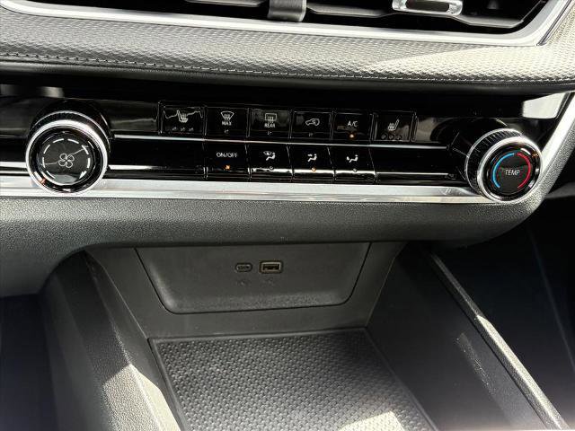 Certified 2025 Chevrolet Equinox LT image 16