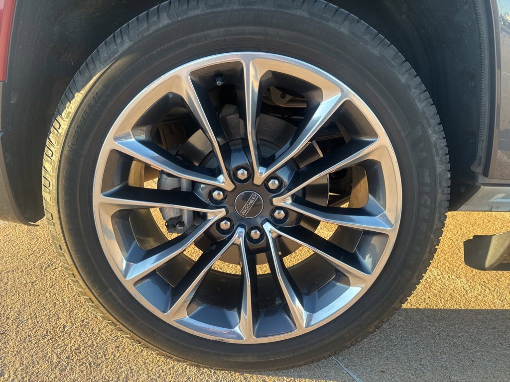 Used 2022 Jeep Wagoneer Series III w/ Premium Group I image 3