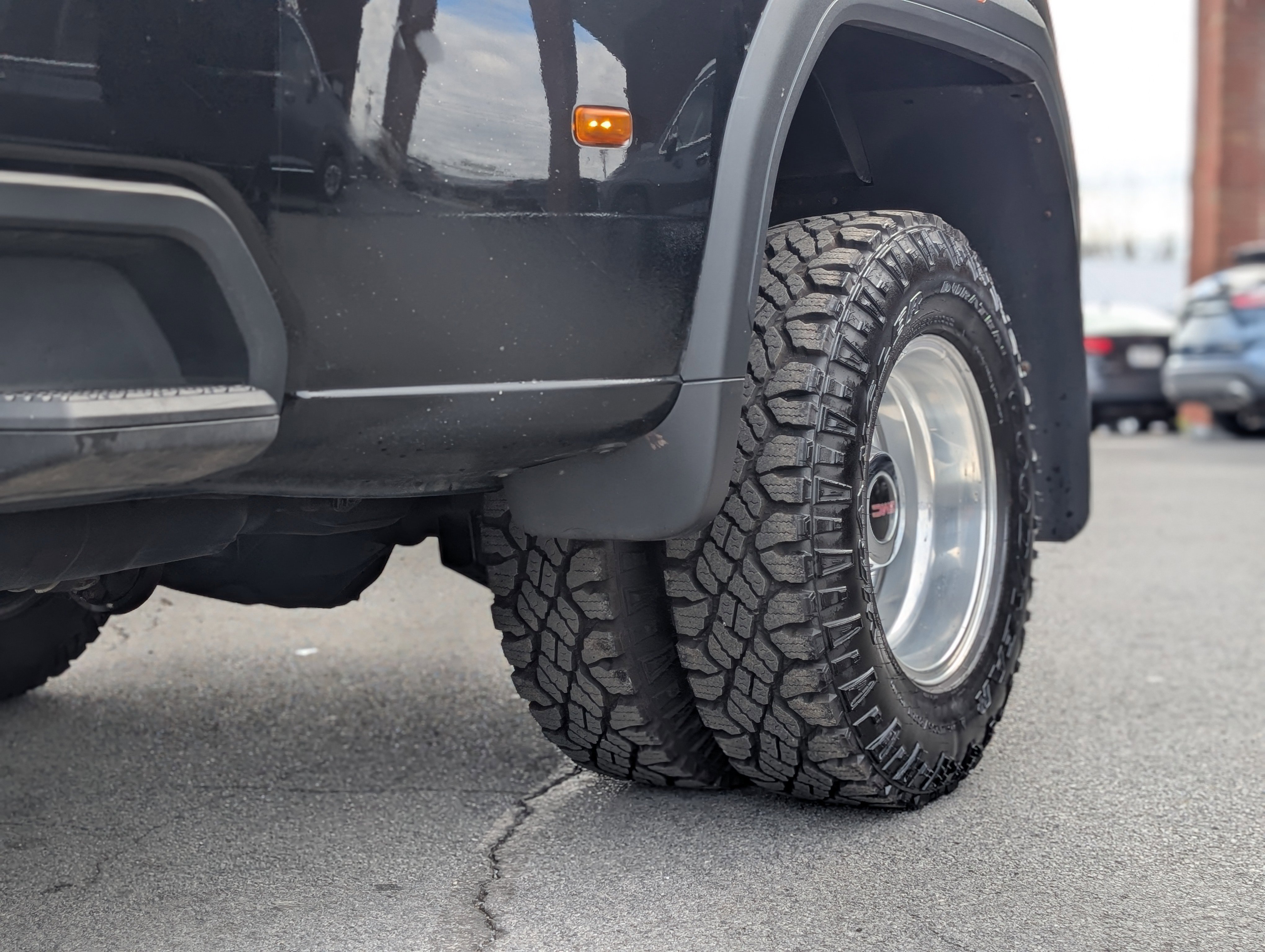 Used 2021 GMC Sierra 3500 Denali w/ Denali Ultimate Package image 16