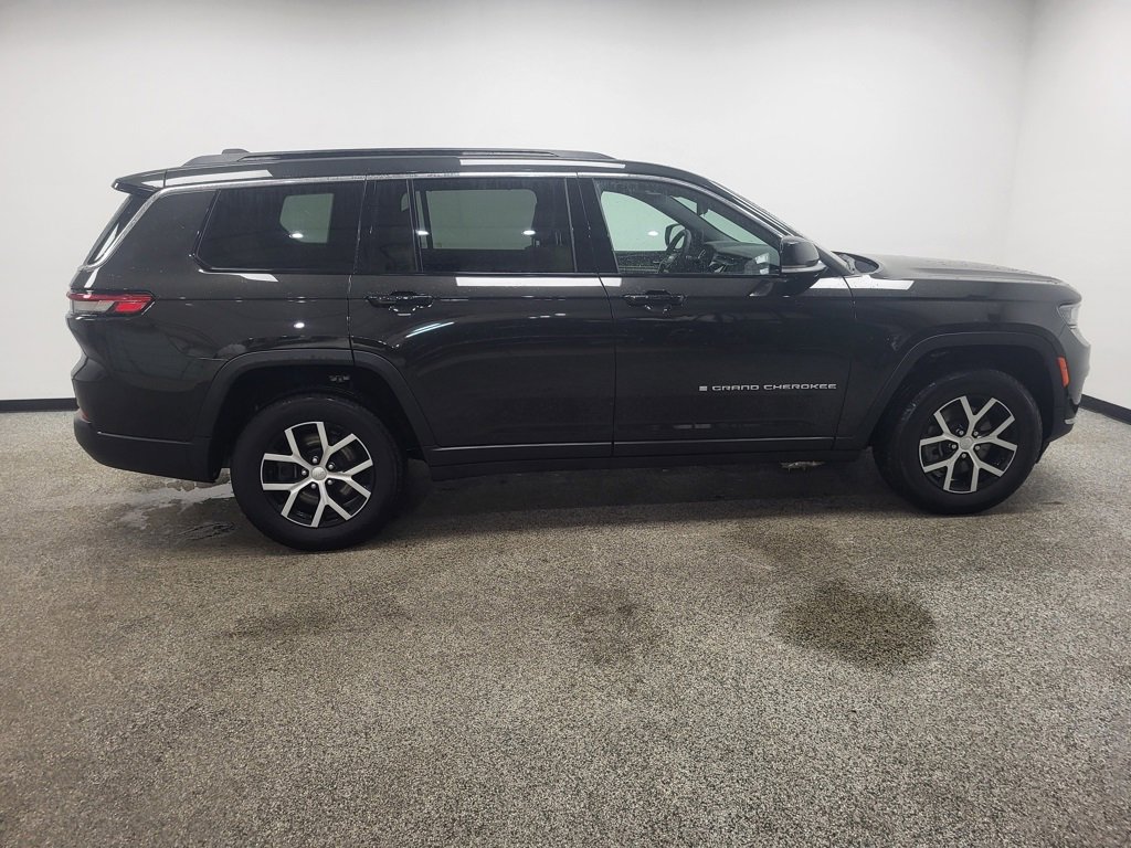 Used 2024 Jeep Grand Cherokee L Limited w/ Luxury Tech Group II image 10