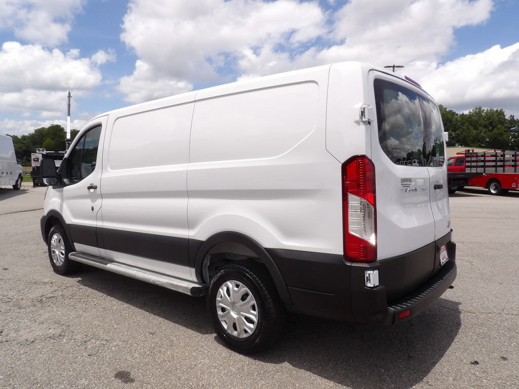 Used 2025 Ford Transit 250 Low Roof w/ Exterior Upgrade Package RWD image 4