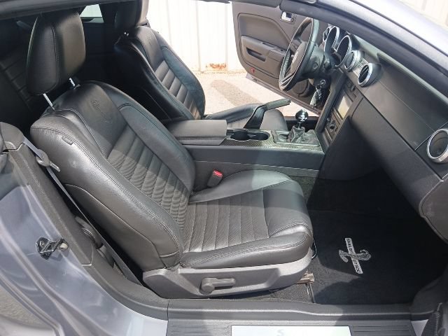 Used 2007 Ford Mustang Shelby GT500 RWD image 18