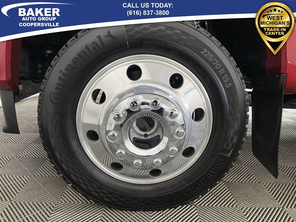 Used 2024 Ford F450 Platinum image 33