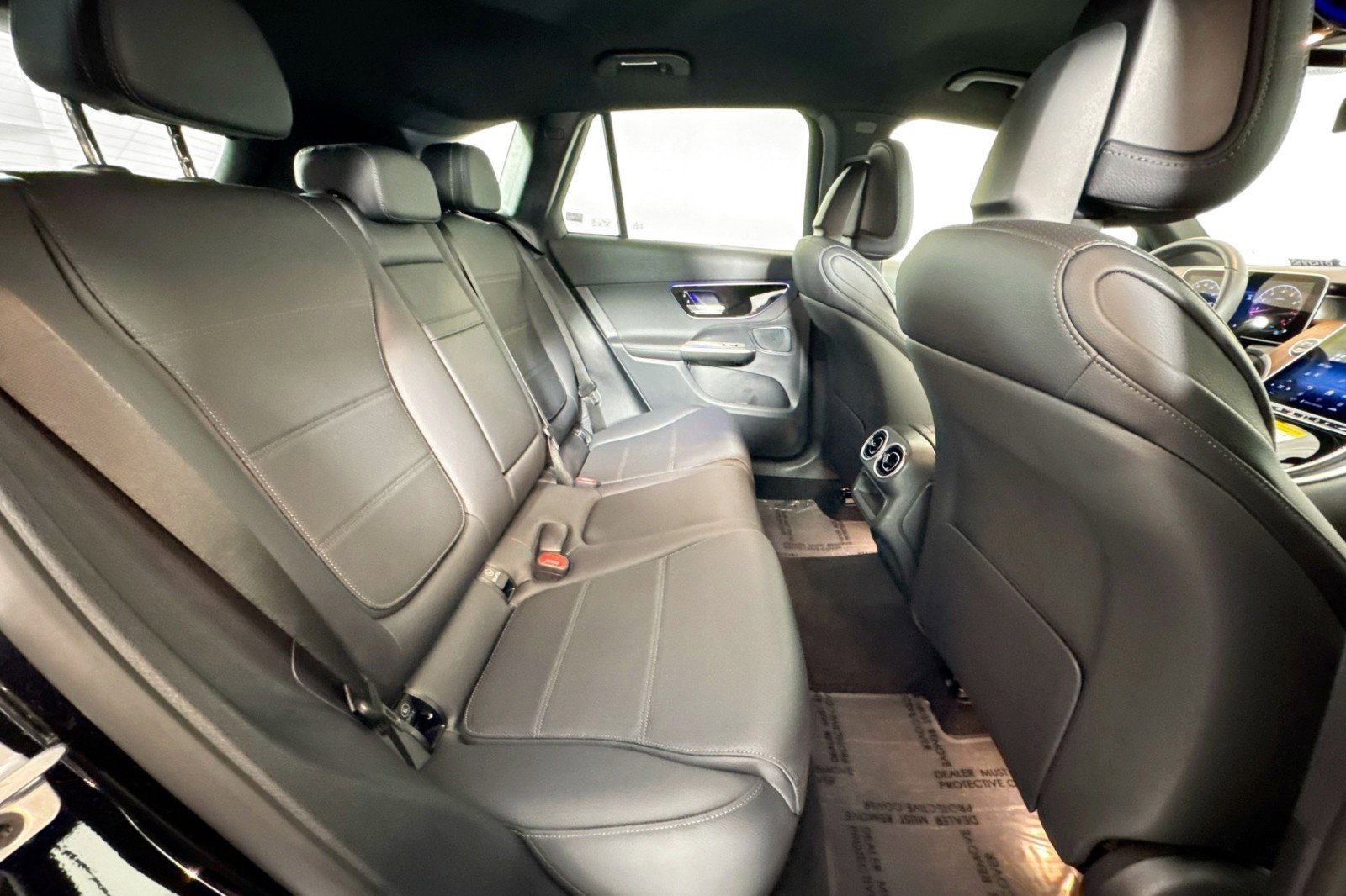 Certified 2025 Mercedes-Benz GLC 300 image 25