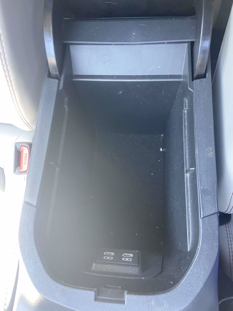Used 2025 Toyota RAV4 XLE Premium FWD image 28