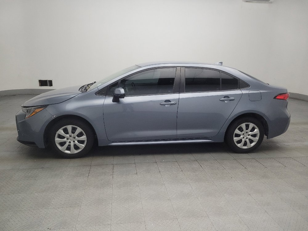 Used 2021 Toyota Corolla LE FWD image 2