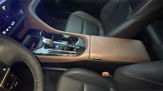 Used 2024 Toyota Crown Limited image 20