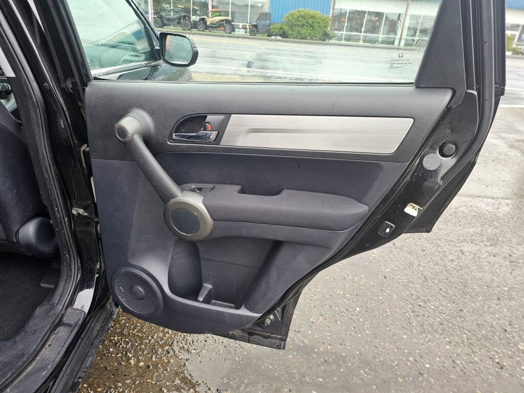 Used 2010 Honda CR-V LX image 14