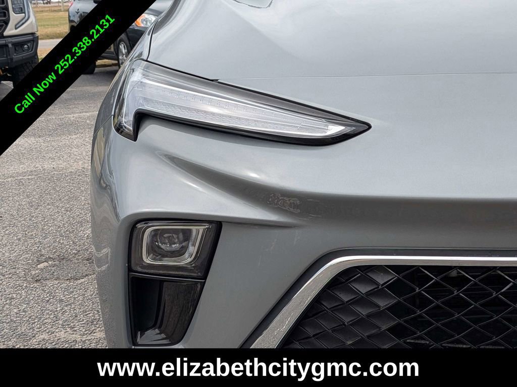 Used 2024 Buick Encore GX Sport Touring image 10