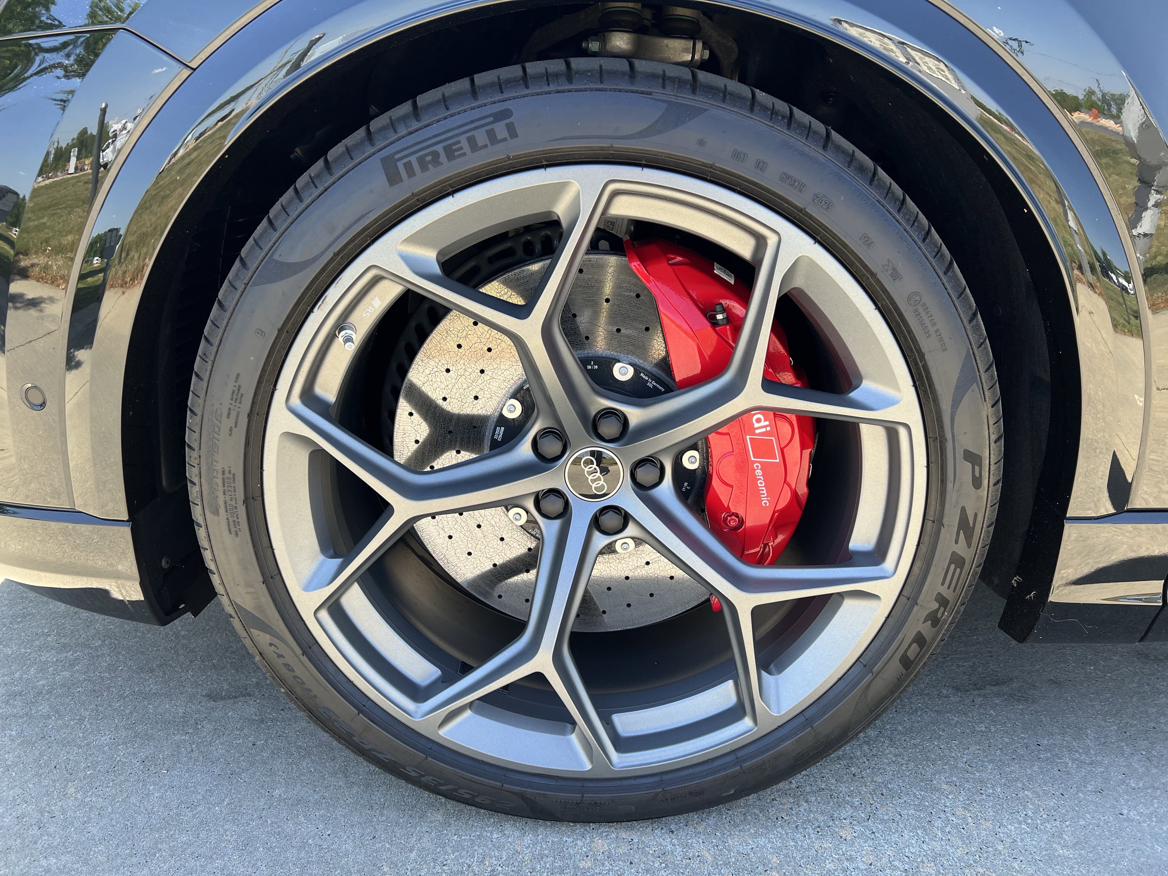 Certified 2025 Audi RS Q8 performance AWD/4WD image 13
