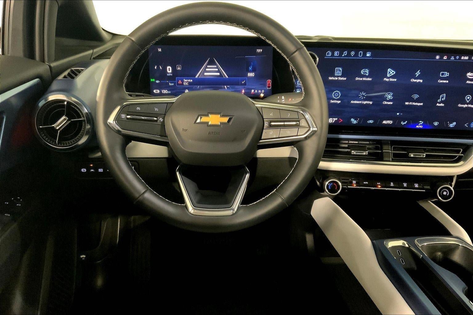Used 2025 Chevrolet Equinox EV LT image 5