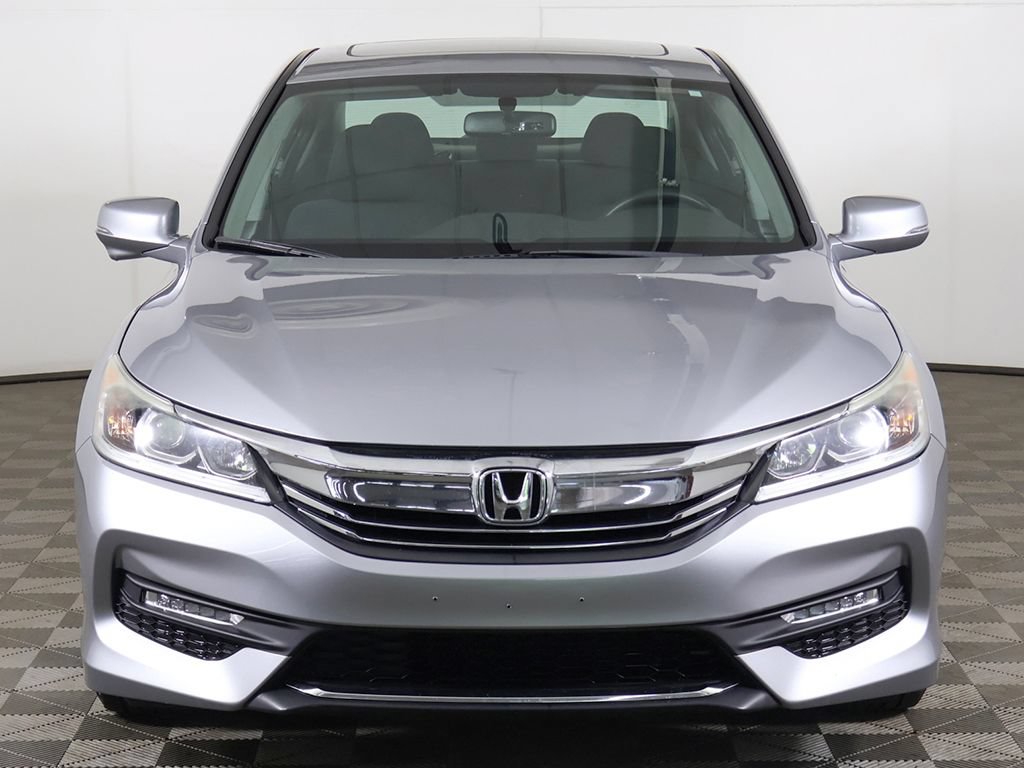 Used 2017 Honda Accord EX image 8