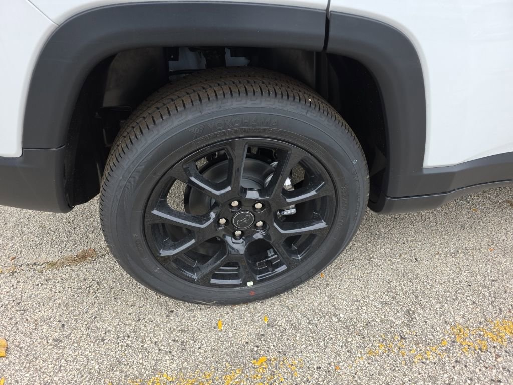 New 2026 Jeep Compass Latitude image 9