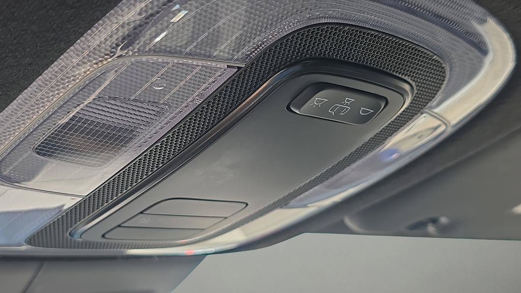 Certified 2025 Hyundai Elantra Sport FWD image 27