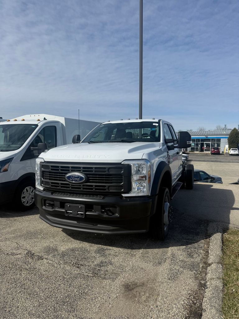 New 2026 Ford F550 4x4 Supercab Super Duty image 3
