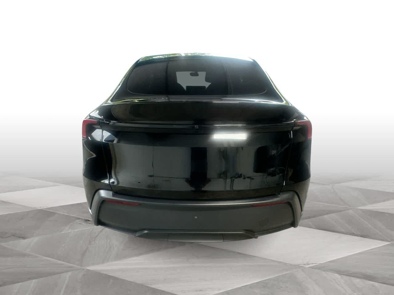 Used 2026 Tesla Model Y 2WD image 7